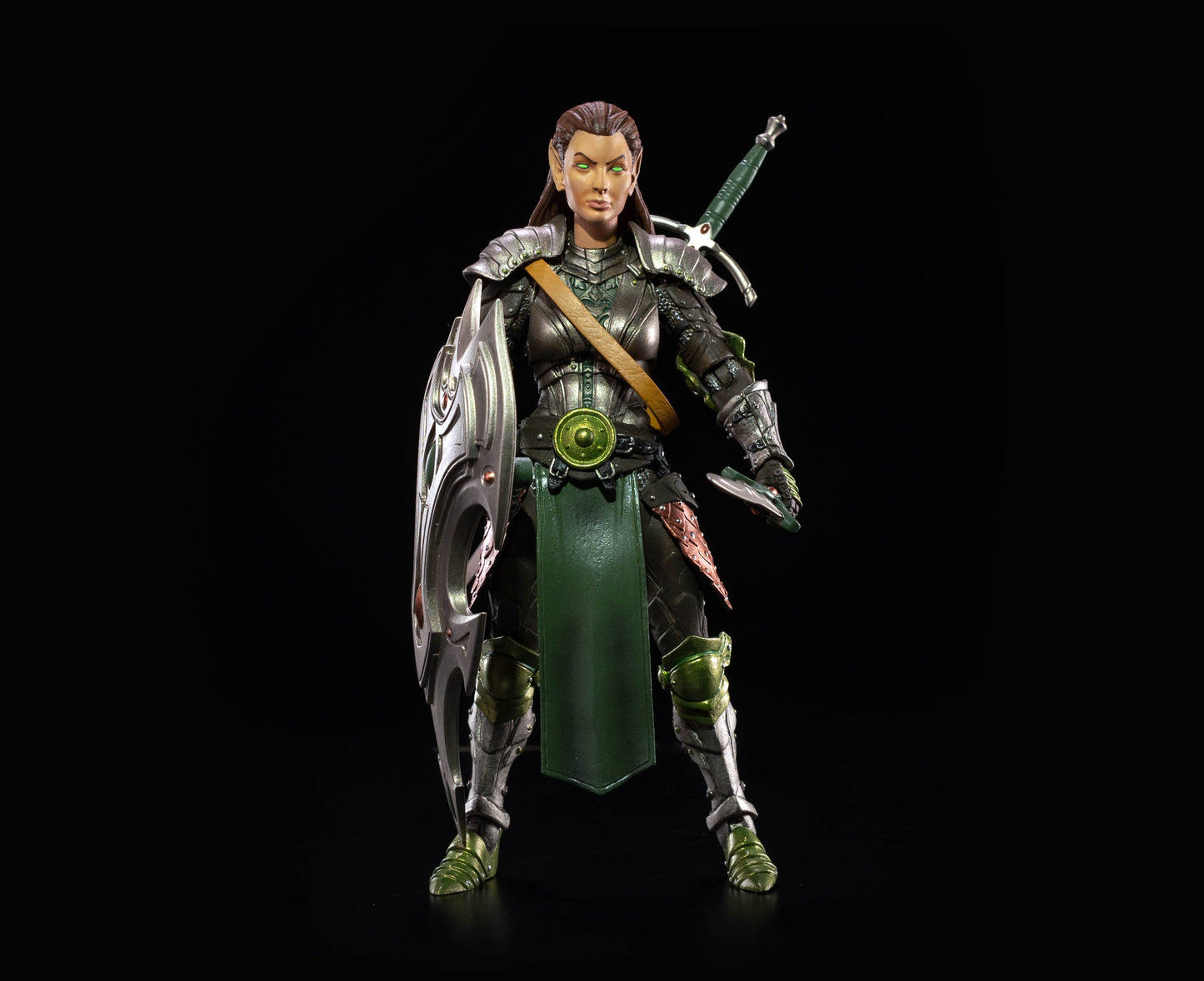 Mythic Legions War of the Aetherblade Forge Founder Deluxe Female Elf Builder