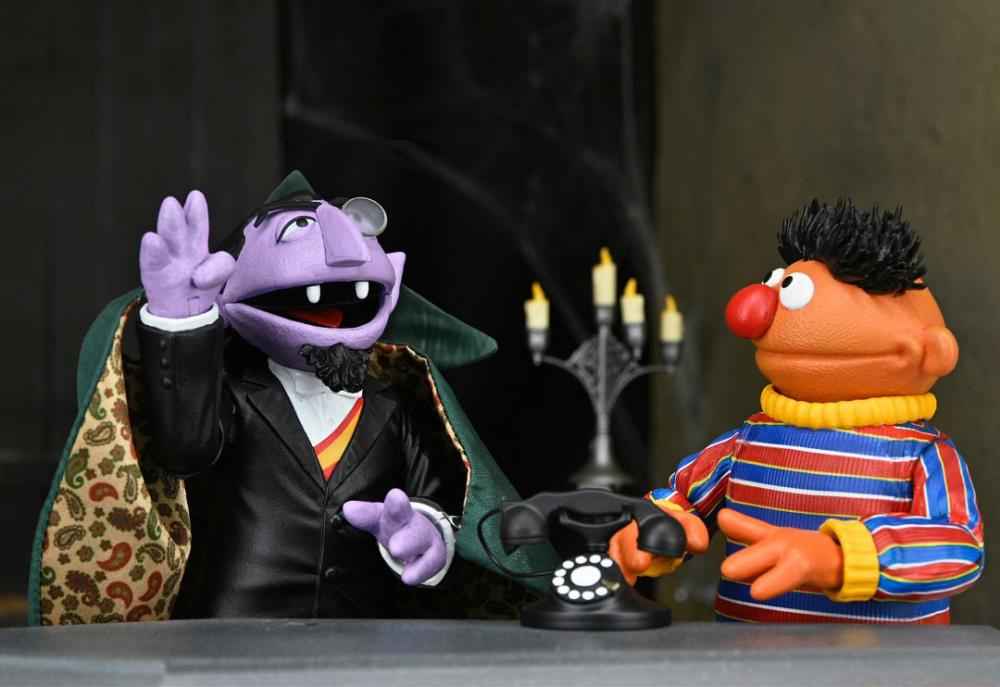 NECA Sesame Street Ultimate Count von Count Action Figure