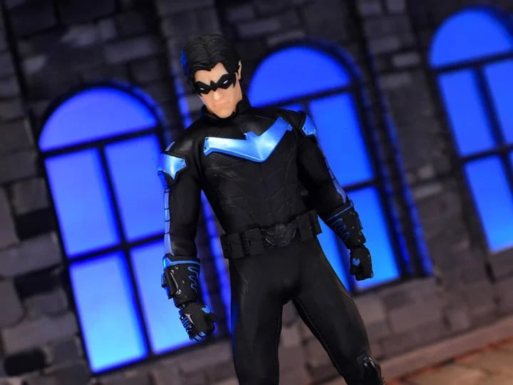 Mezco One:12 Collective Nightwing