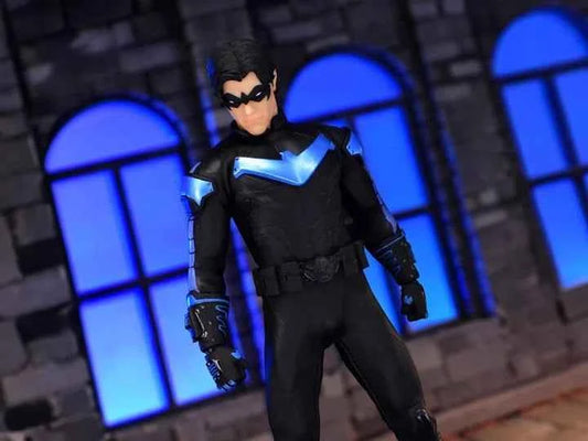 Mezco One:12 Collective Nightwing