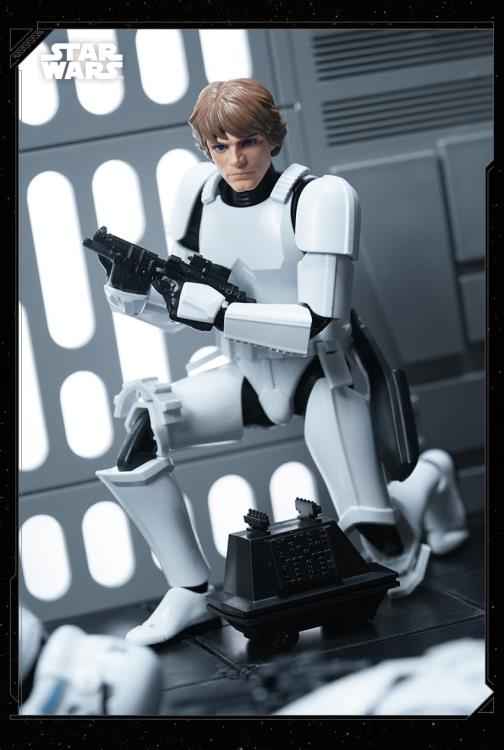 Blokees Star Wars: A New Hope Champion Class 04 Luke Skywalker (Stormtrooper Disguise) Model Kit