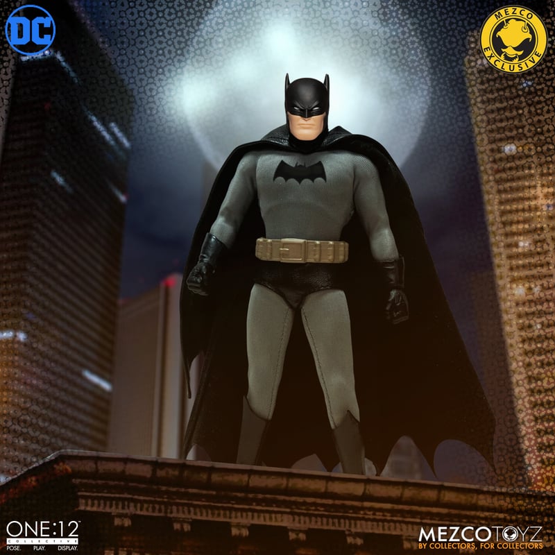 Mezco One:12 Collective - Golden Age Batman: Caped Crusader Edition