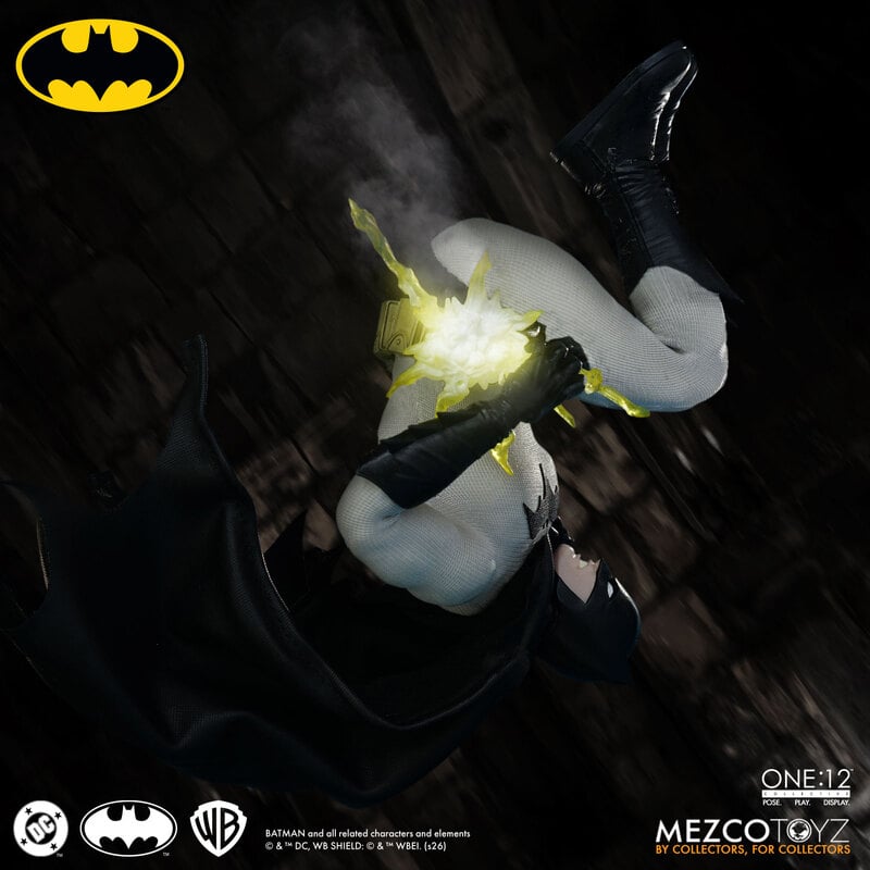 Mezco One:12 Collective Batman Year One PREORDER